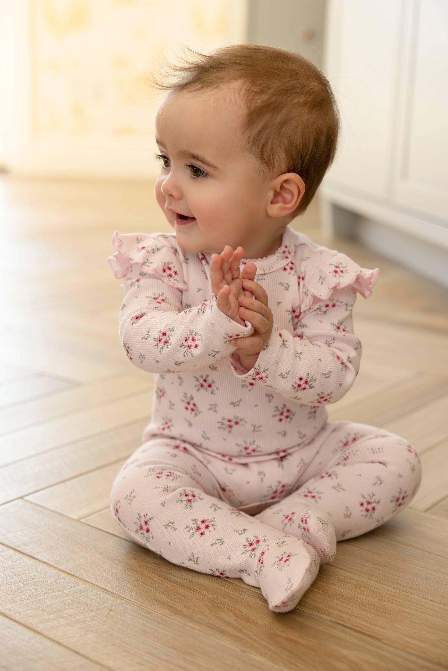Ruffled Sleeve Floral Footie: Pink
