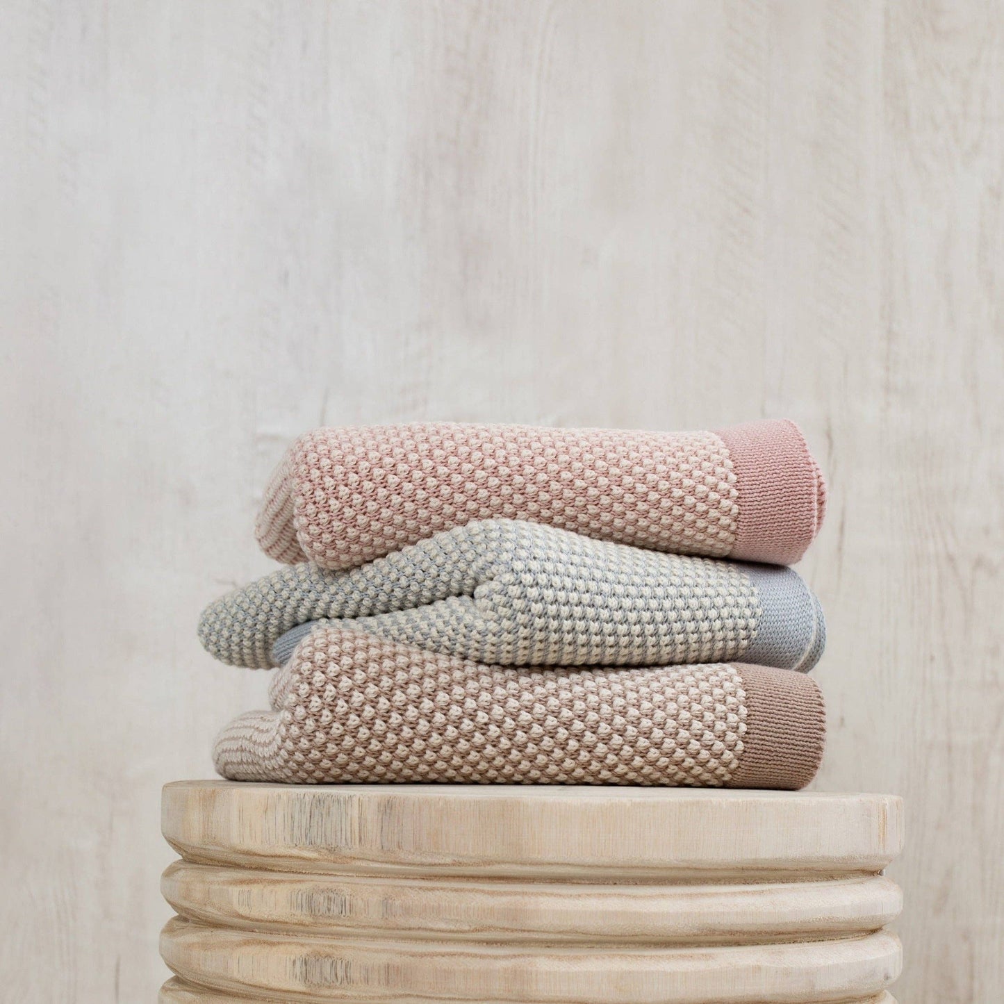 Two-Tone Knit Blanket: Ash Rose